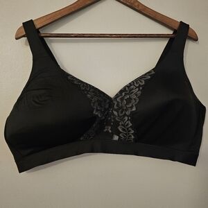Cacique Comfort Bliss lightly lined no wire bra with lace Wireless Lane Bryant